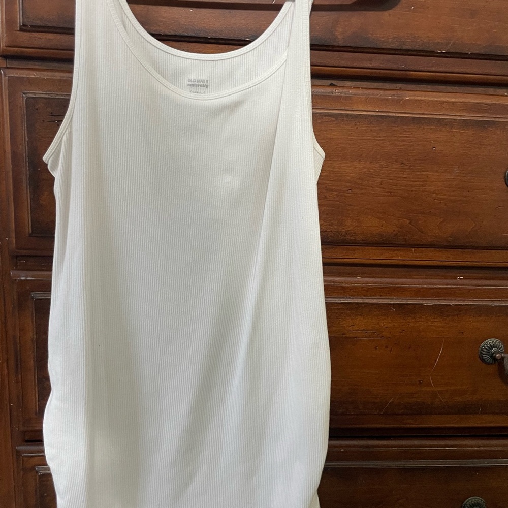 Maternity clothes